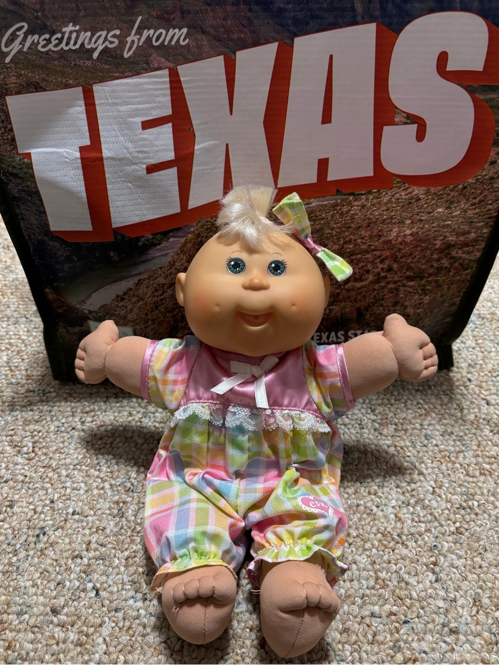 2004 Play Along Cabbage Patch Kid Baby Doll Blue Eyes Blonde Bow Plaid Outfit